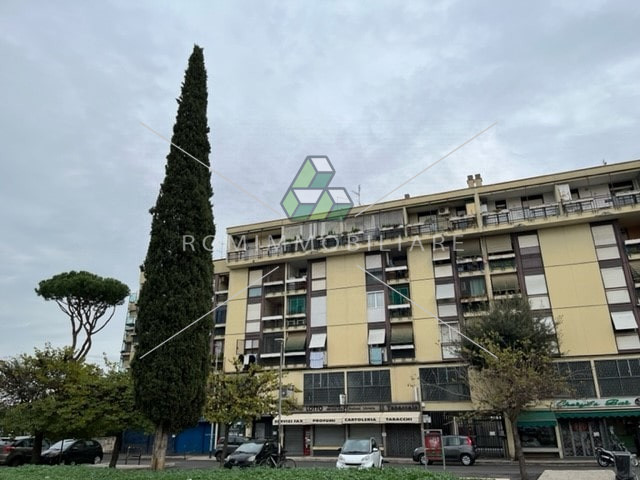 Immagine 8 di Ufficio in vendita  in Via Dei Cochi a Roma