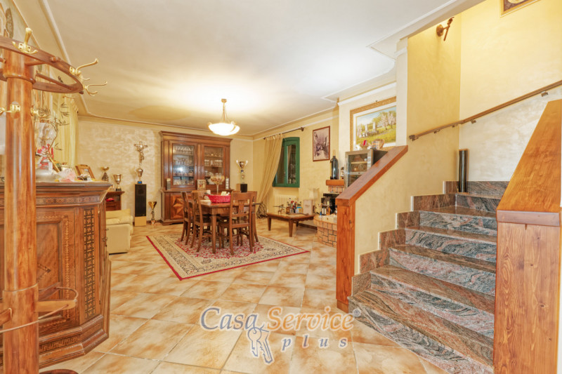 Immagine 2 di Villa in vendita  in Contrada Viva a Cutrofiano