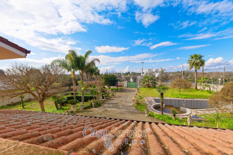 Immagine 26 di Villa in vendita  in Contrada Viva a Cutrofiano
