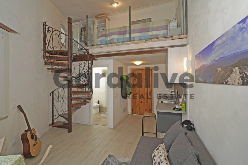 Immagine 7 di Appartamento in vendita  in Viale Catullo a Manerba Del Garda