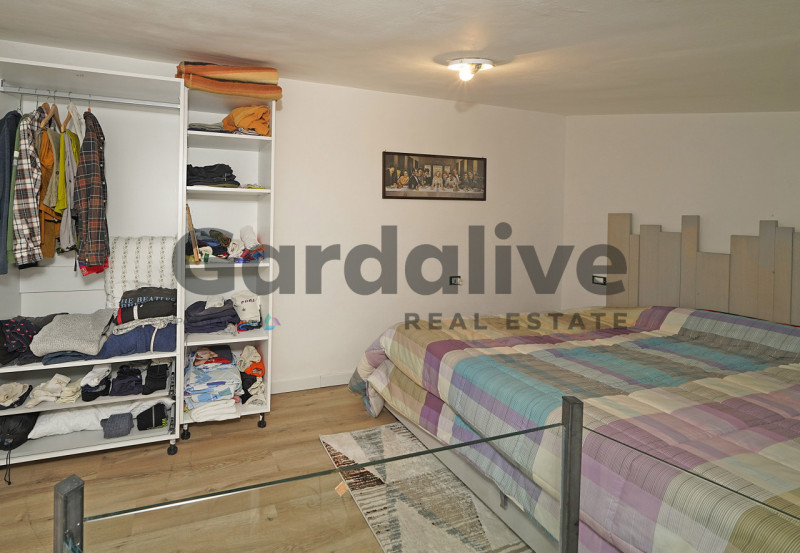 Immagine 13 di Appartamento in vendita  in Viale Catullo a Manerba Del Garda