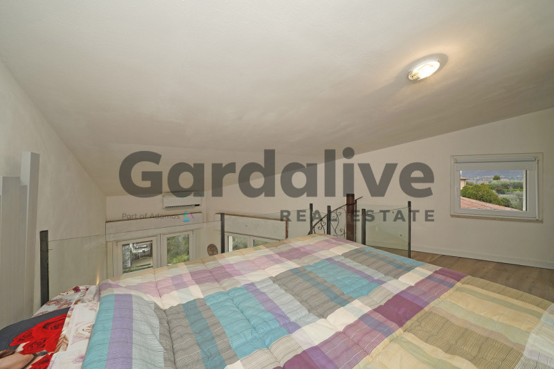 Immagine 15 di Appartamento in vendita  in Viale Catullo a Manerba Del Garda