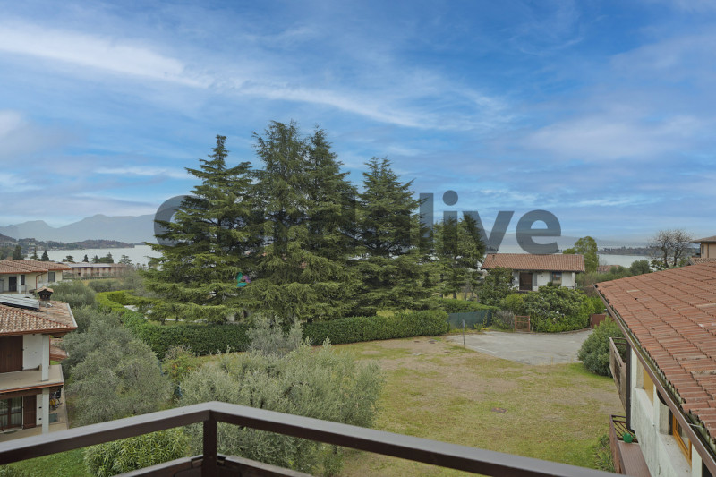 Immagine 16 di Appartamento in vendita  in Viale Catullo a Manerba Del Garda