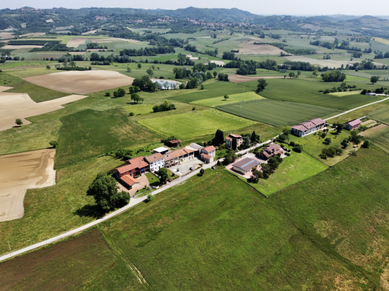Immagine 3 di Rustico / casale in vendita  in Via Indipendenza 21 a Cerrina