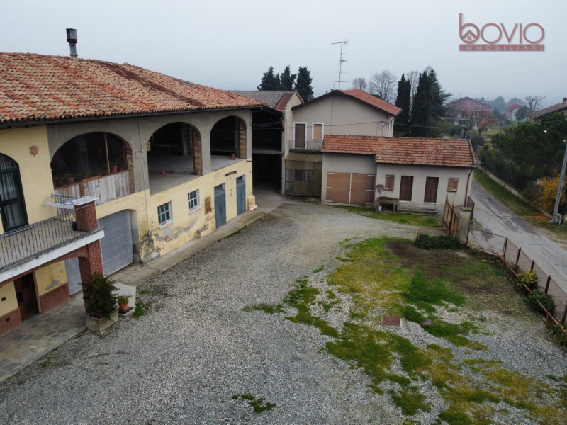 Immagine 9 di Rustico / casale in vendita  in Via Indipendenza 21 a Cerrina