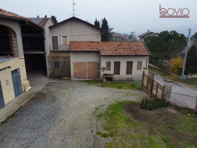 Immagine 10 di Rustico / casale in vendita  in Via Indipendenza 21 a Cerrina