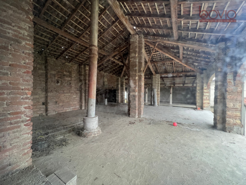 Immagine 20 di Rustico / casale in vendita  in Via Indipendenza 21 a Cerrina