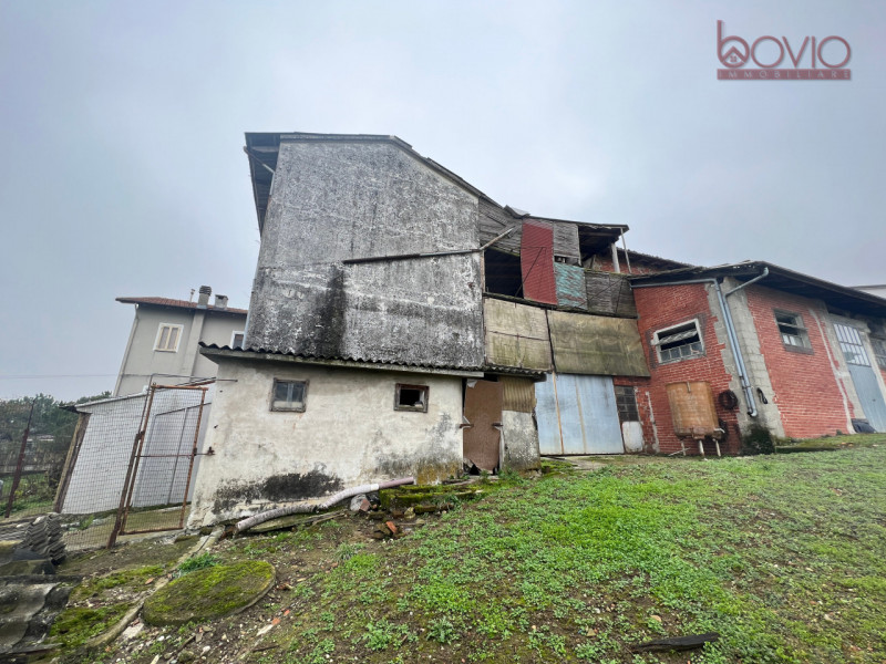 Immagine 26 di Rustico / casale in vendita  in Via Indipendenza 21 a Cerrina
