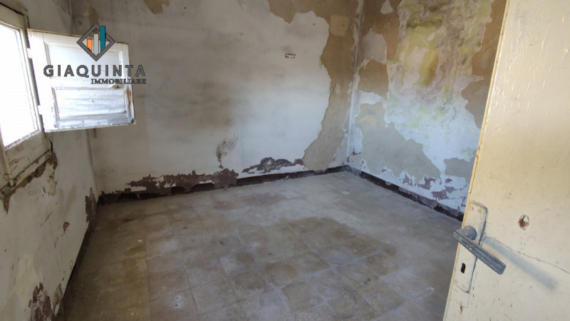 Immagine 7 di Casa indipendente in vendita  in via Amedeo n.80 a Palagonia