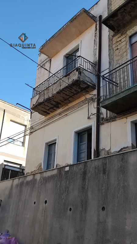 Immagine 20 di Casa indipendente in vendita  in via Amedeo n.80 a Palagonia