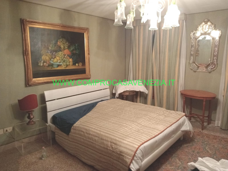 Immagine 6 di Appartamento in vendita  in SAN MARCO a Venezia