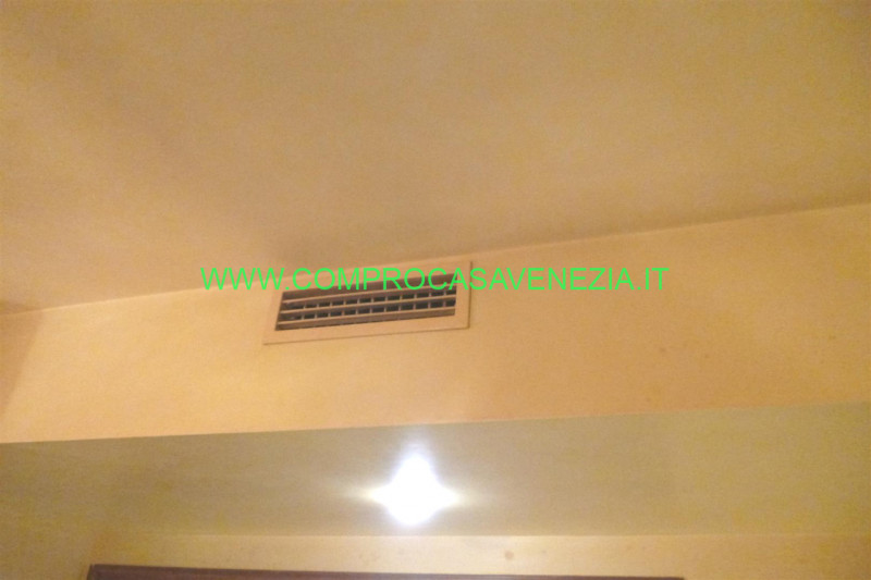 Immagine 10 di Appartamento in vendita  in SAN MARCO a Venezia