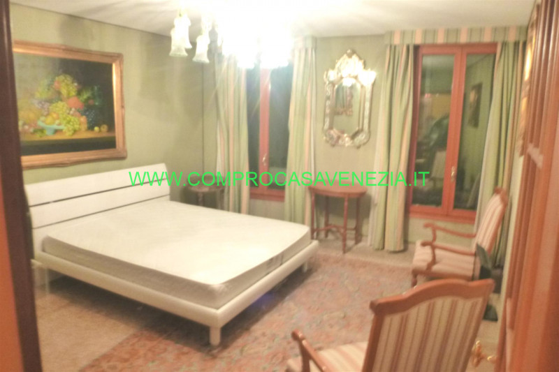 Immagine 15 di Appartamento in vendita  in SAN MARCO a Venezia