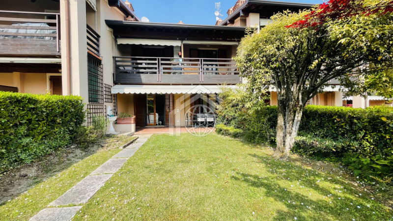 Immagine 6 di Appartamento in affitto  in Via Brenta a Padenghe Sul Garda