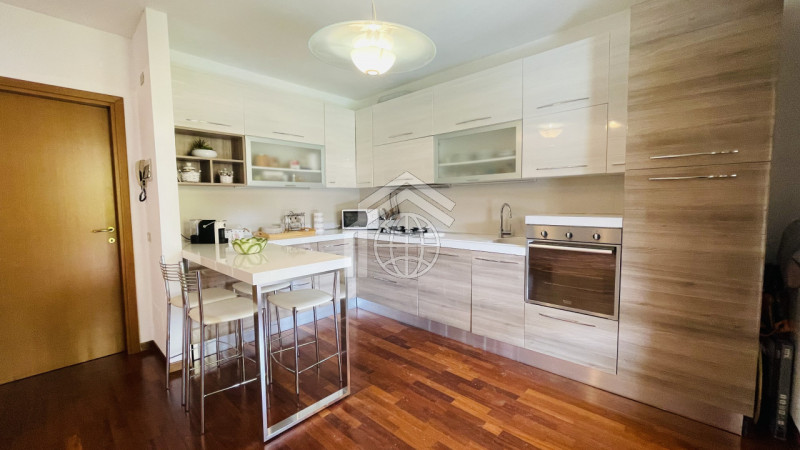 Immagine 14 di Appartamento in affitto  in Via Brenta a Padenghe Sul Garda