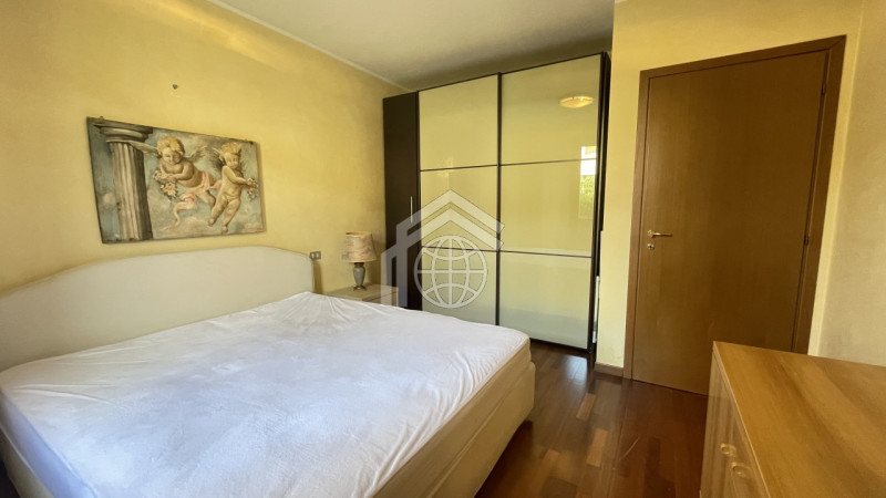 Immagine 16 di Appartamento in affitto  in Via Brenta a Padenghe Sul Garda