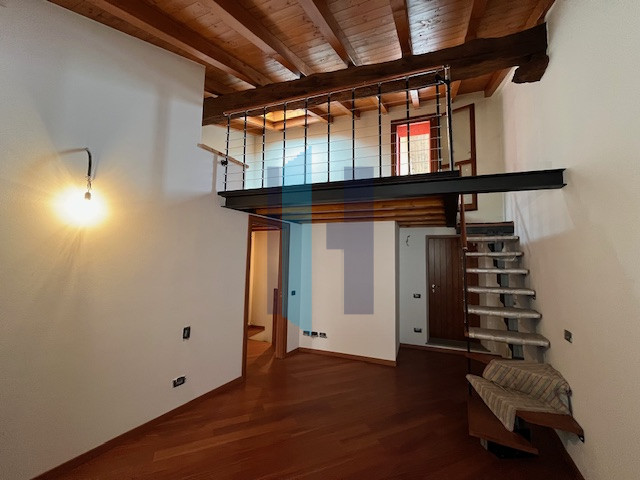 Immagine 1 di Appartamento in vendita  in Via Luigi Gamba a Curno