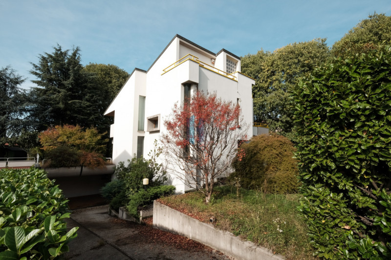 Immagine 4 di Villa in vendita  in Via Emilia a Curno