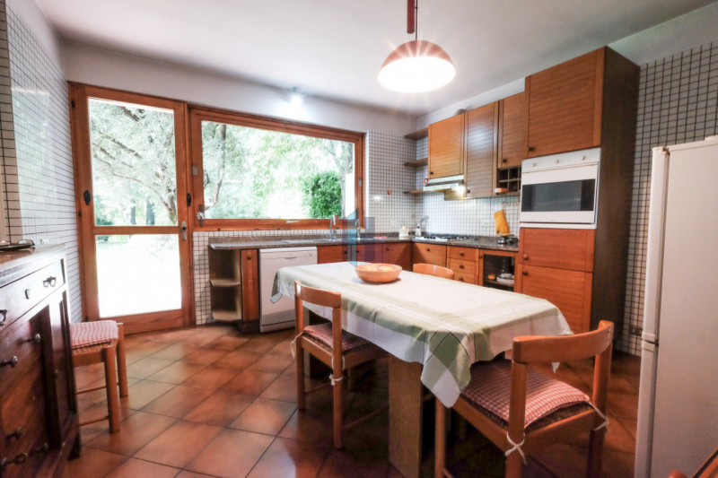 Immagine 18 di Villa in vendita  in Via Emilia a Curno