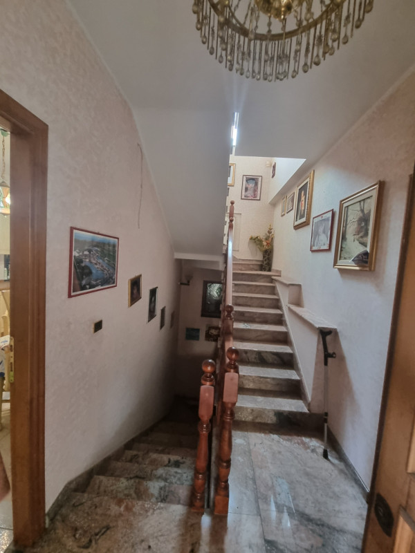 Immagine 7 di Villa in vendita  in VIA DEI REDATTORI a Roma
