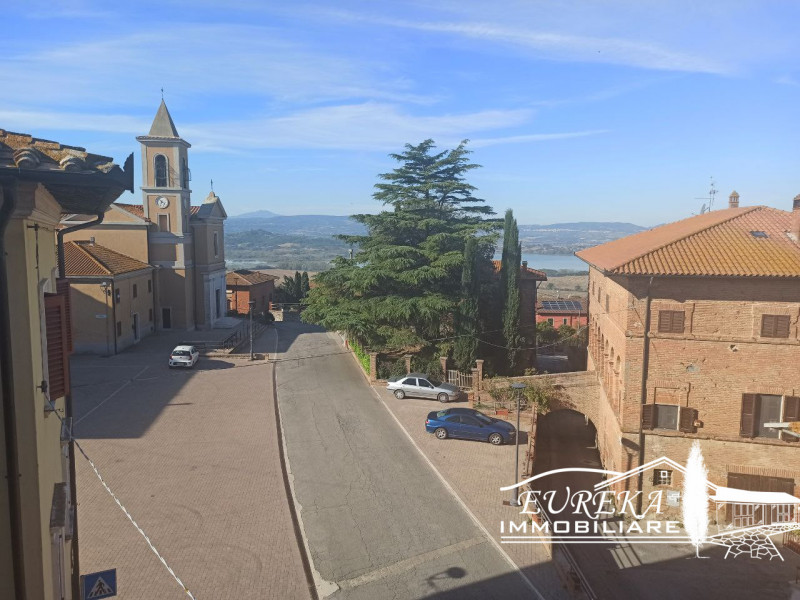Immagine 15 di Appartamento in vendita  in vaiano strada provinciale di pozzuolo a Castiglione Del Lago