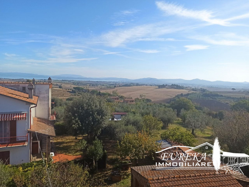 Immagine 16 di Appartamento in vendita  in vaiano strada provinciale di pozzuolo a Castiglione Del Lago