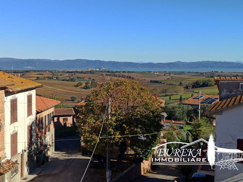 Immagine 24 di Appartamento in vendita  in vaiano strada provinciale di pozzuolo a Castiglione Del Lago