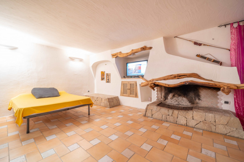 Immagine 46 di Villa in vendita  in VIA DEL GIGLIO a Olbia