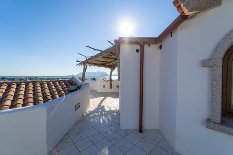 Immagine 51 di Villa in vendita  in VIA DEL GIGLIO a Olbia