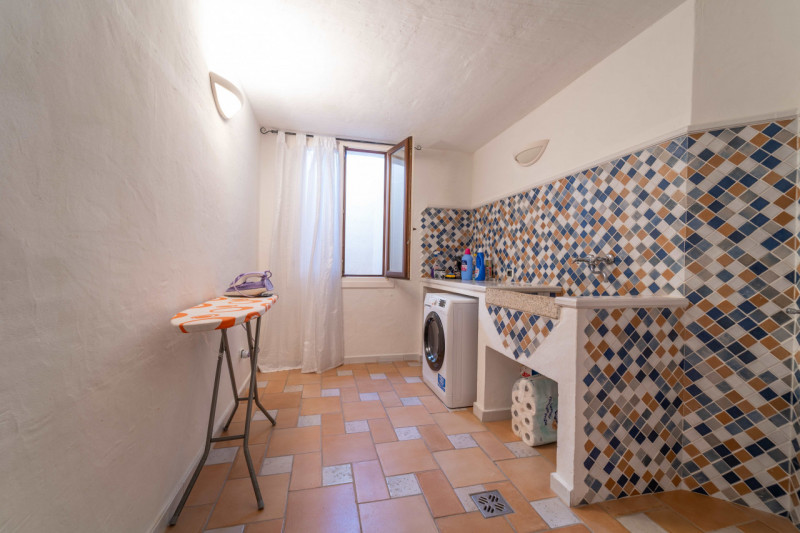 Immagine 57 di Villa in vendita  in VIA DEL GIGLIO a Olbia