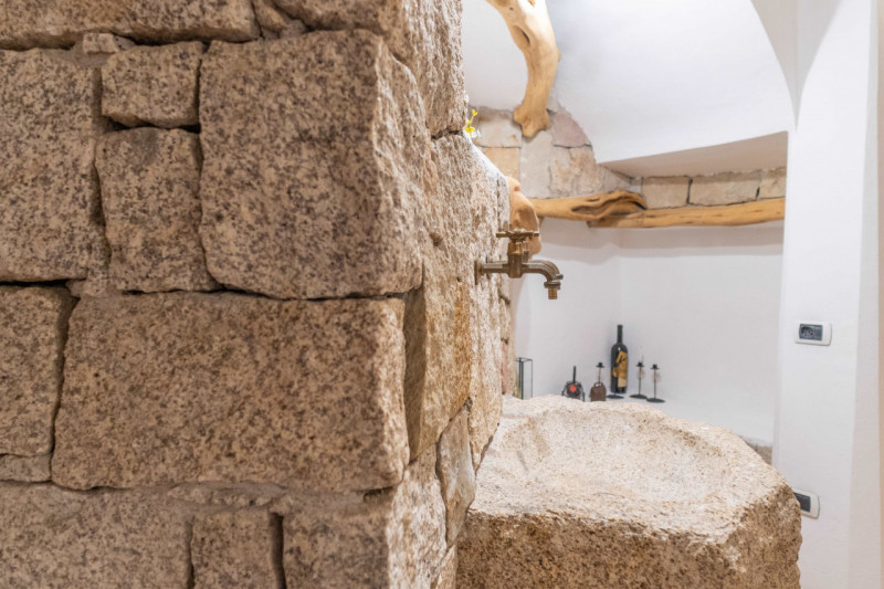 Immagine 58 di Villa in vendita  in VIA DEL GIGLIO a Olbia