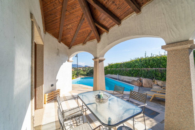 Immagine 59 di Villa in vendita  in VIA DEL GIGLIO a Olbia