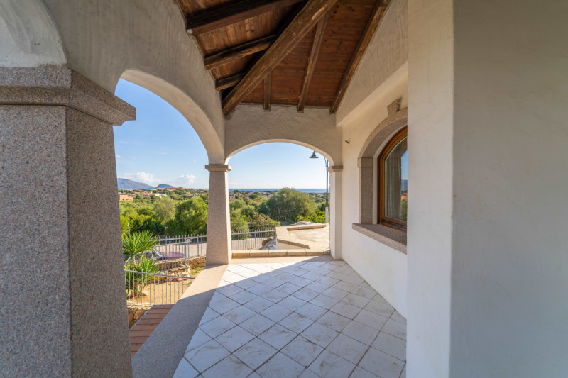 Immagine 60 di Villa in vendita  in VIA DEL GIGLIO a Olbia