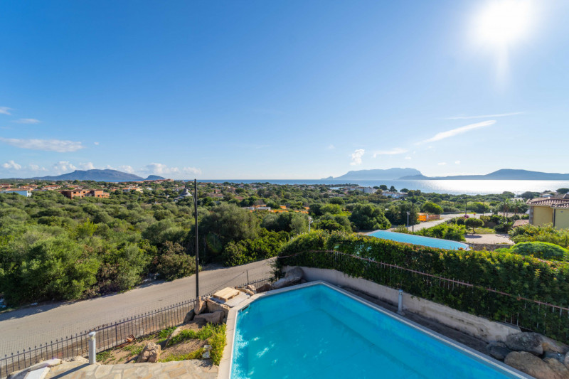Immagine 62 di Villa in vendita  in VIA DEL GIGLIO a Olbia