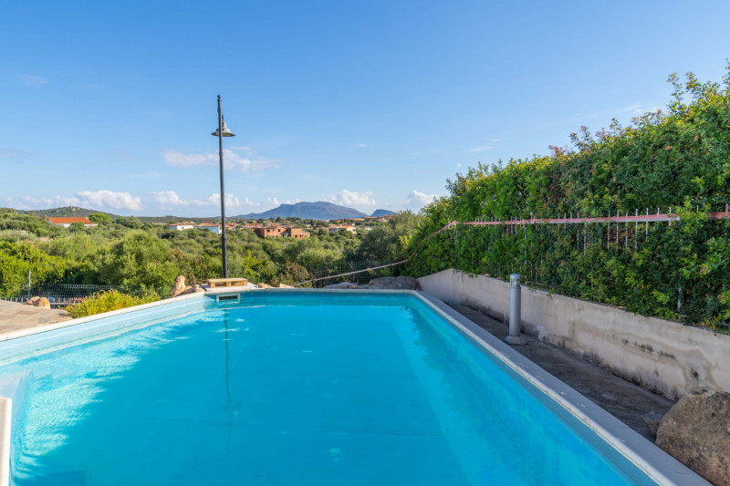 Immagine 67 di Villa in vendita  in VIA DEL GIGLIO a Olbia