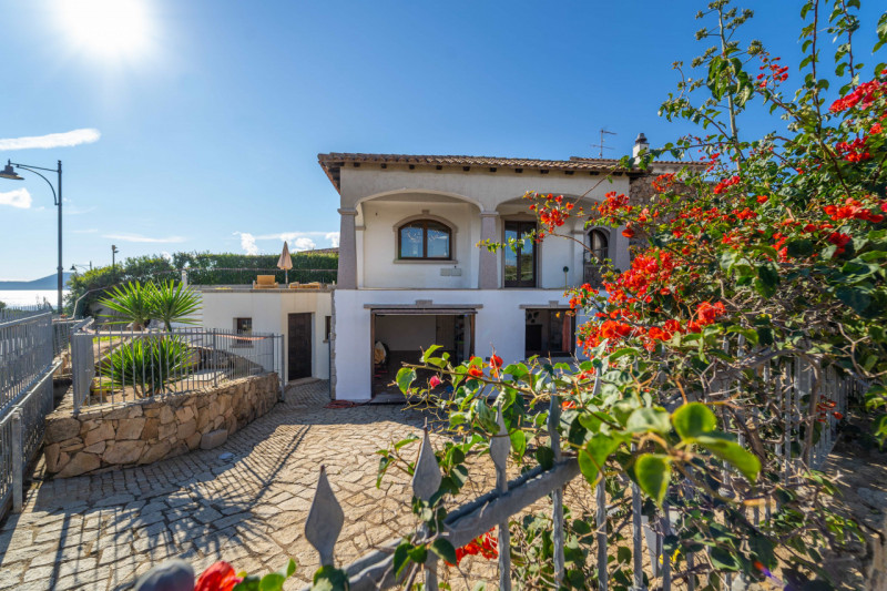 Immagine 72 di Villa in vendita  in VIA DEL GIGLIO a Olbia