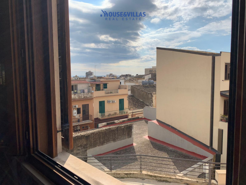 Immagine 13 di Appartamento in vendita  in via galileo galilei a Avola