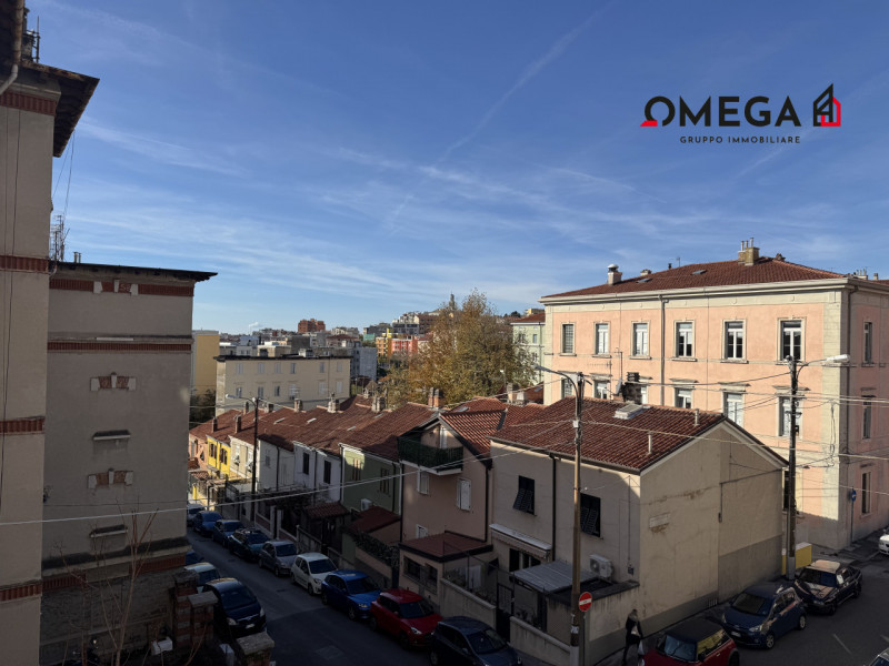 Immagine 6 di Appartamento in vendita  in via dell'Industria 30 a Trieste