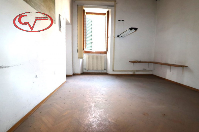 Immagine 7 di Appartamento in vendita  in via roma a Montevarchi