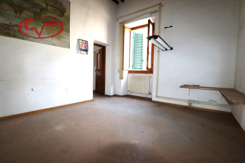 Immagine 8 di Appartamento in vendita  in via roma a Montevarchi