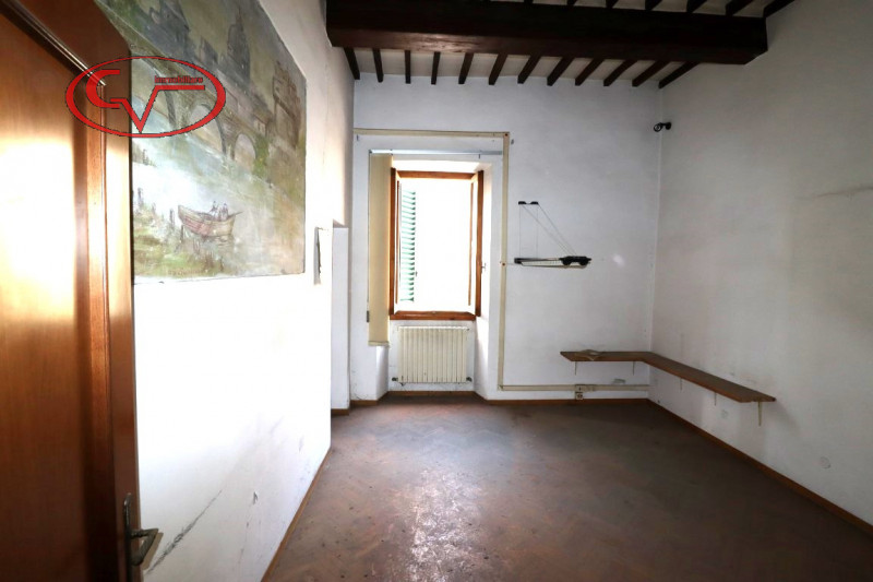 Immagine 13 di Appartamento in vendita  in via roma a Montevarchi