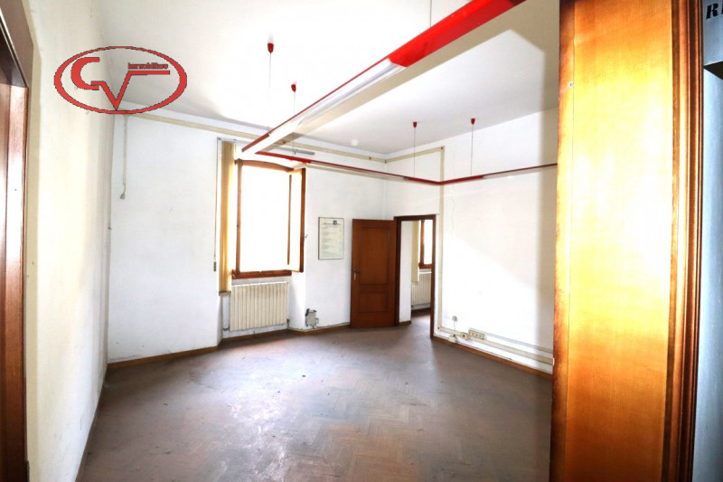 Immagine 16 di Appartamento in vendita  in via roma a Montevarchi