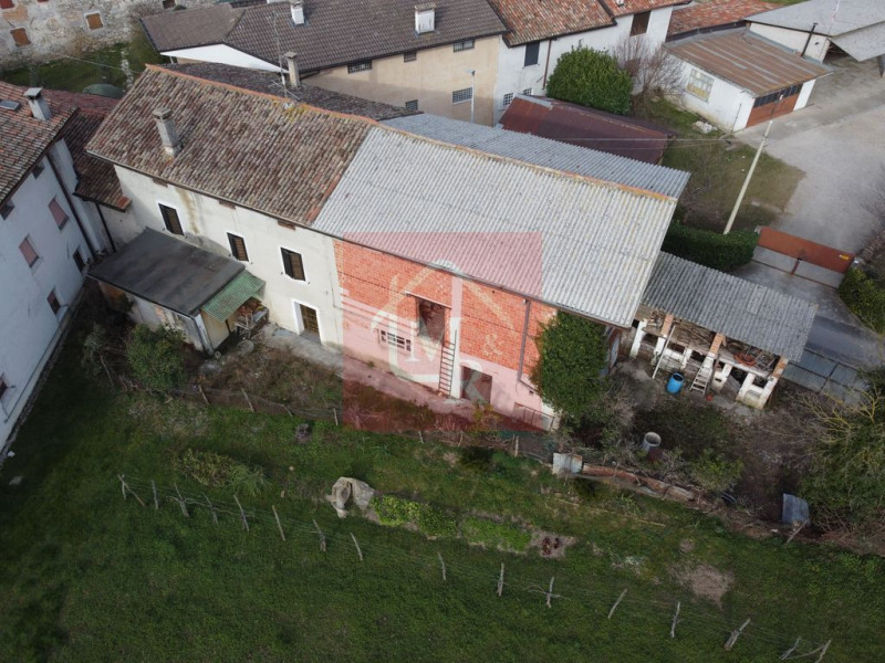 Immagine 5 di Villetta a schiera in vendita  in Via Cesare Battisti 2 a Visco