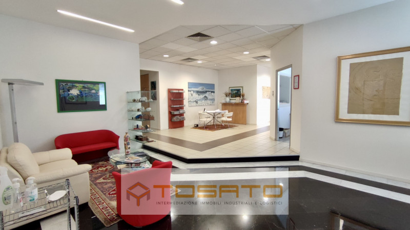 Immagine 5 di Ufficio in affitto  a Zevio