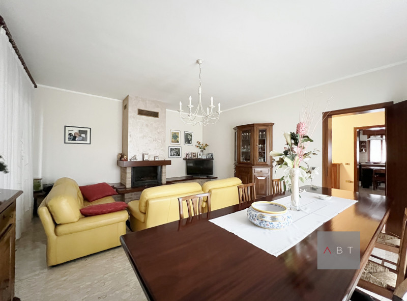 Immagine 4 di Casa indipendente in vendita  a Fontaniva