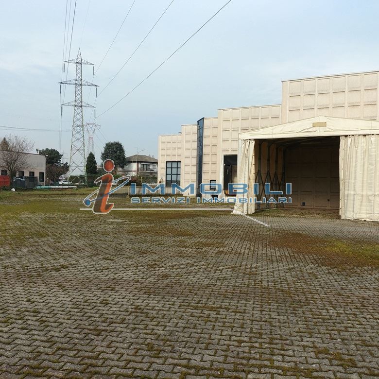 Immagine 13 di Capannone industriale in vendita  in VIA PRIMO MAGGIO a Bussero
