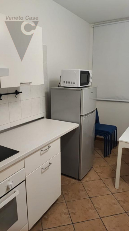 Immagine 6 di Camera in affitto  a Ponte San Nicolò