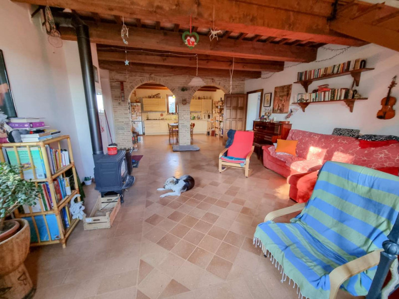 Immagine 10 di Casa indipendente in vendita  in località Castelcavallino a Urbino