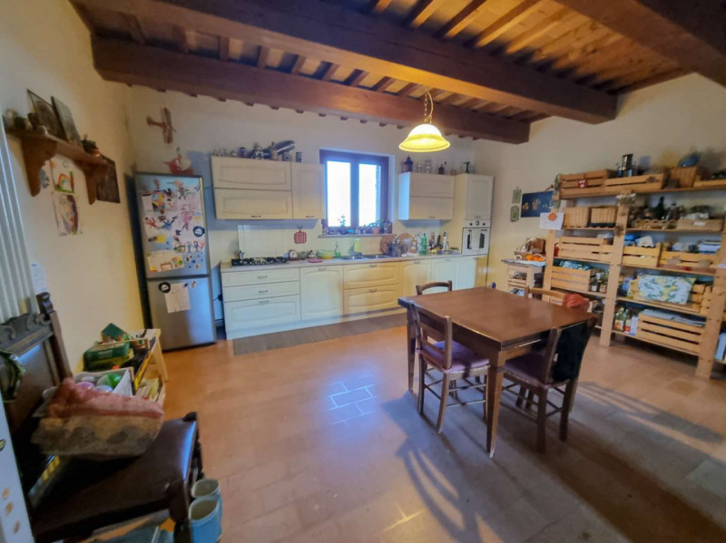 Immagine 11 di Casa indipendente in vendita  in località Castelcavallino a Urbino