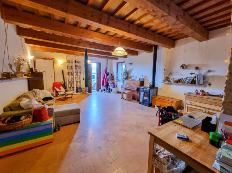 Immagine 15 di Casa indipendente in vendita  in località Castelcavallino a Urbino